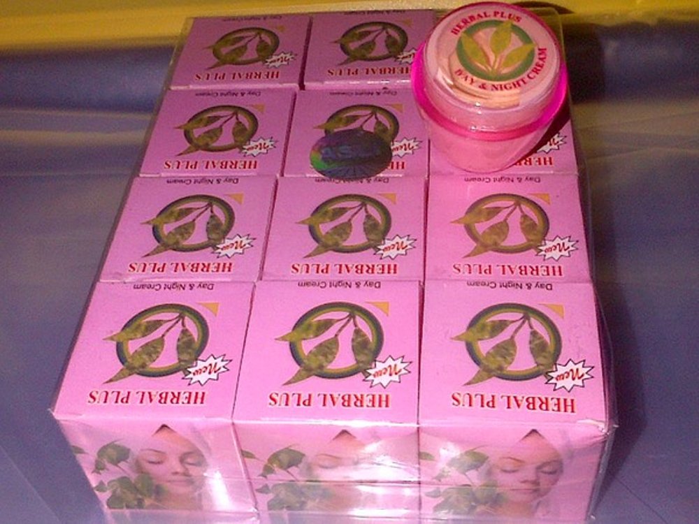 1 Lusin Herbal Plus Lightening Cream Daily Use Cream Herbal Plus Original Bpom Lazada Indonesia