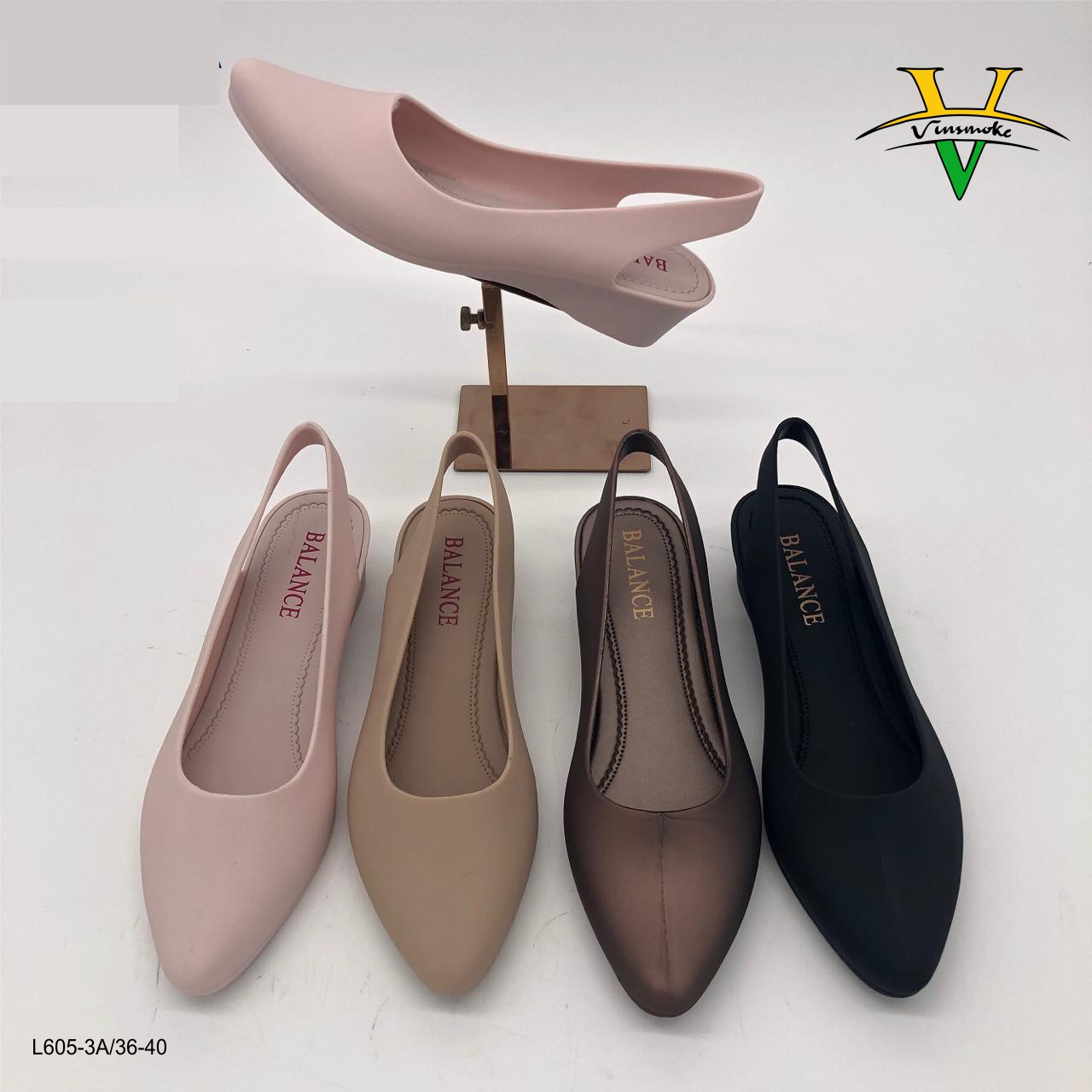 jelly shoes balance