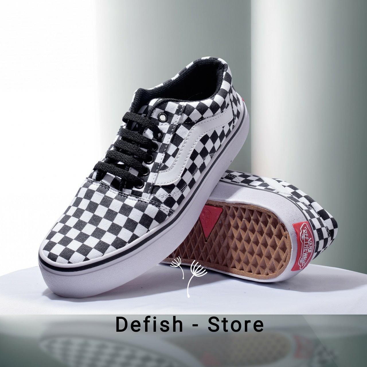 sepatu vans out school