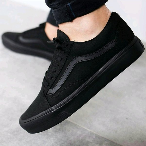 vans full black